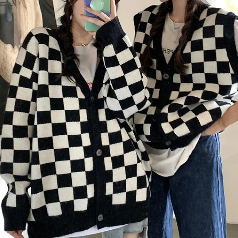 Checkerboard Knitted Long Sleeves Cardigan - Image 2