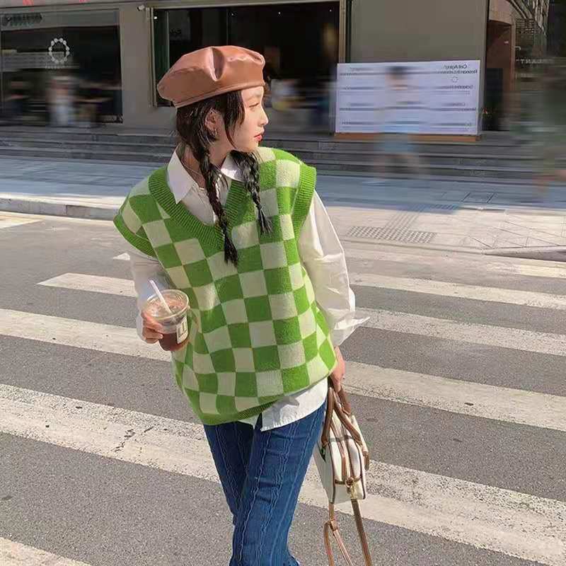 Checkerboard Knitted Sweater Green - Image 4