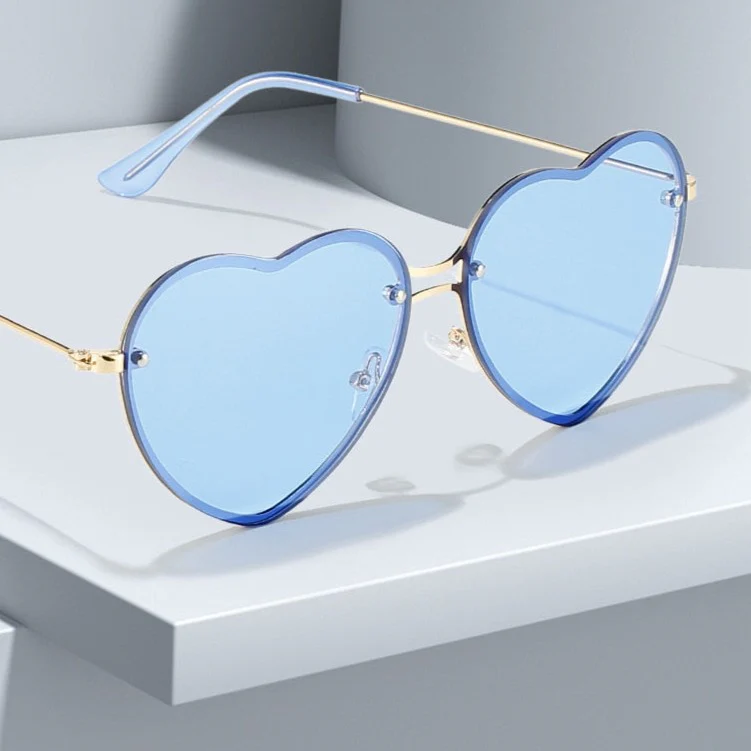 Classic Heart Shaped Sunglasses - Image 4