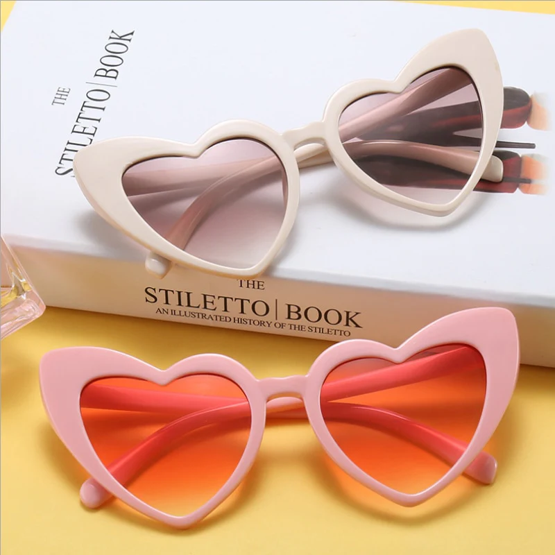 Retro Cat Eye Heart Shape Sunglasses - Image 20