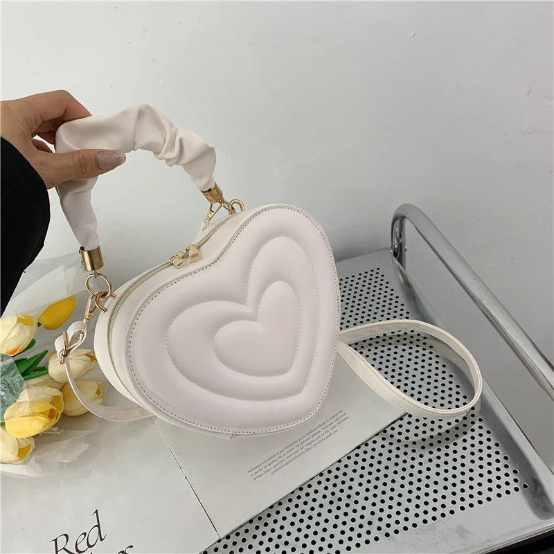 Y2K Aesthetic Retro Vintage Heart Shoulder Bag - Image 2