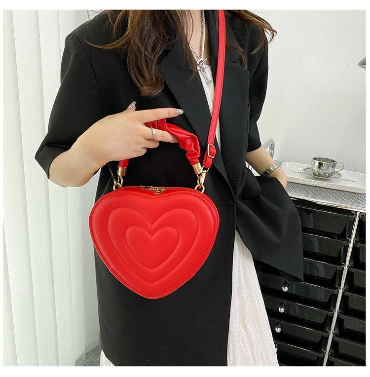 Y2K Aesthetic Retro Vintage Heart Shoulder Bag - Image 25
