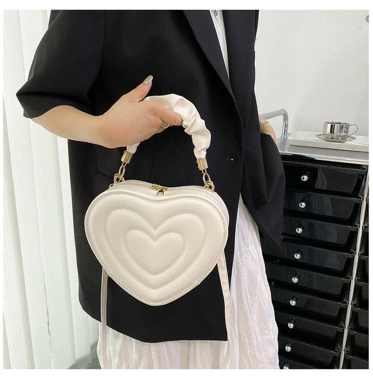 Y2K Aesthetic Retro Vintage Heart Shoulder Bag - Image 29