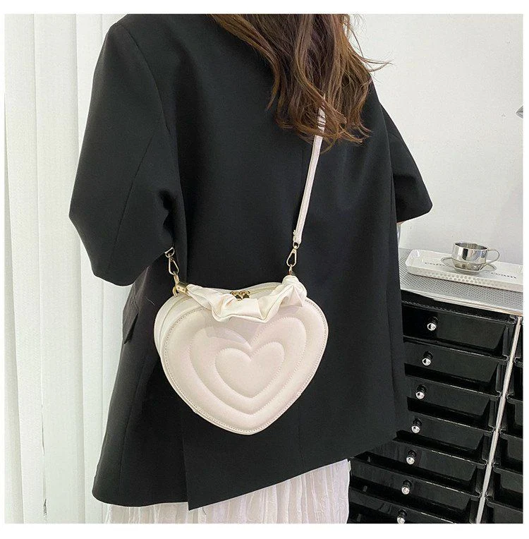 Y2K Aesthetic Retro Vintage Heart Shoulder Bag - Image 35
